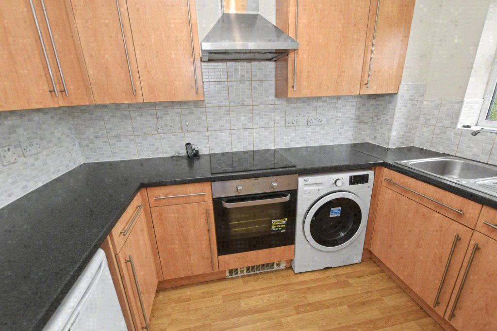 Property photo 3 of 14 Kitchen