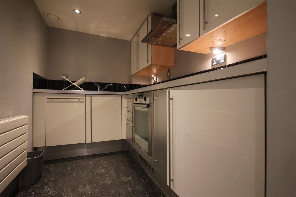Property photo 3 of 8 3.Jpg