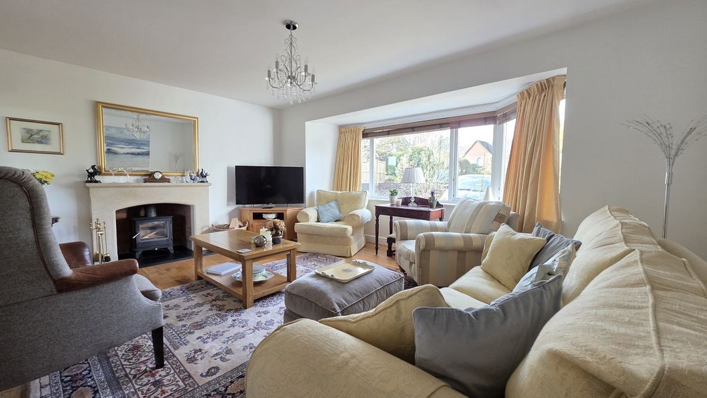 Property photo 2 of 38