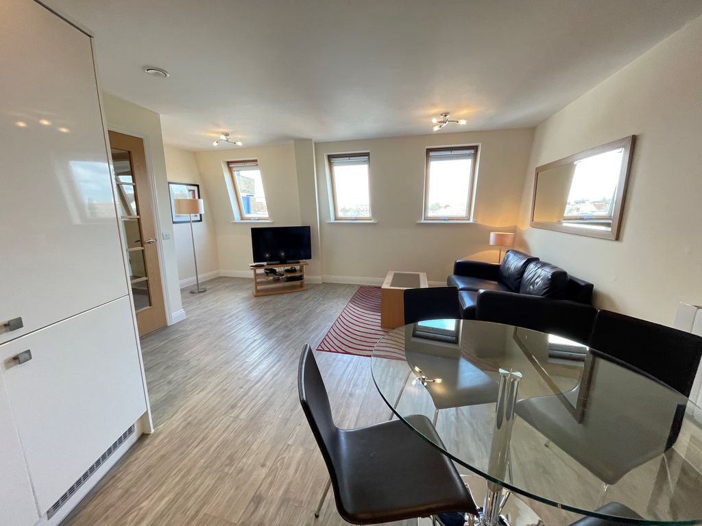 Property photo 2 of 7