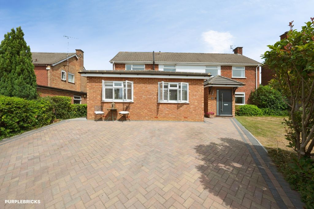Property photo 1 of 29