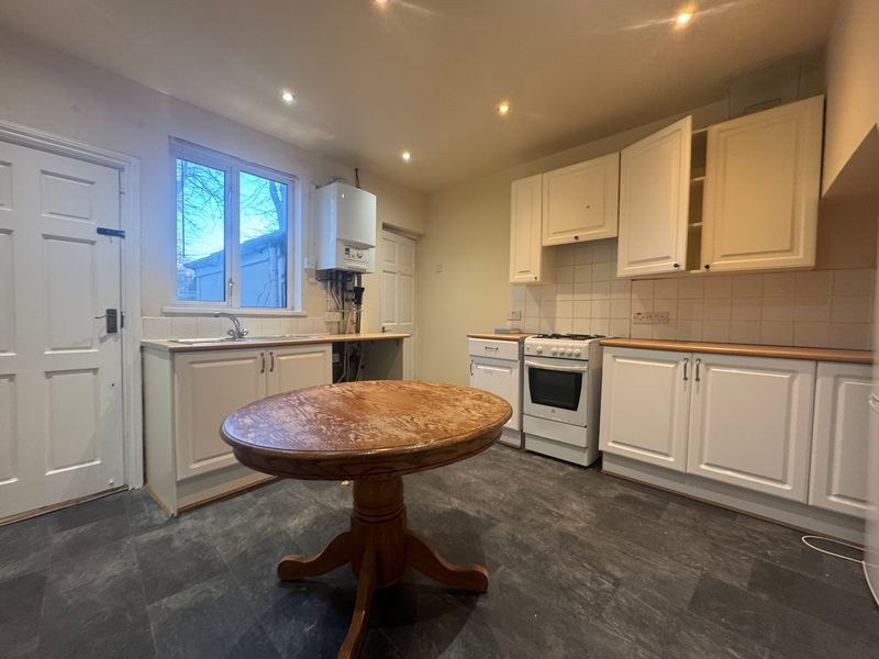 Property photo 2 of 7 Photo 7