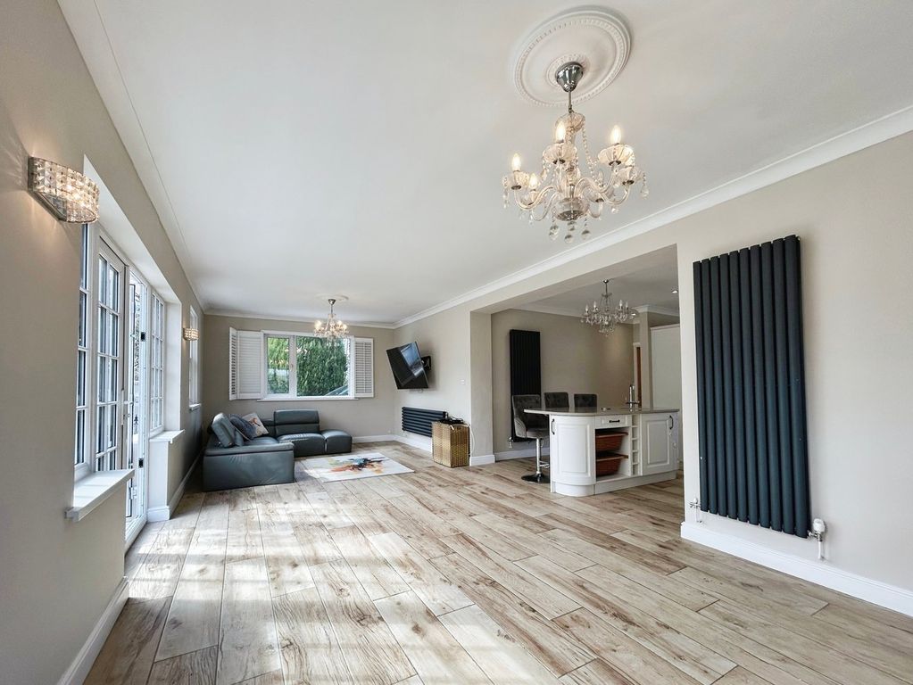 Property photo 2 of 30