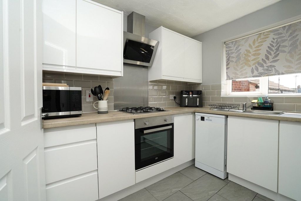 Property photo 2 of 15 Picture No. 07