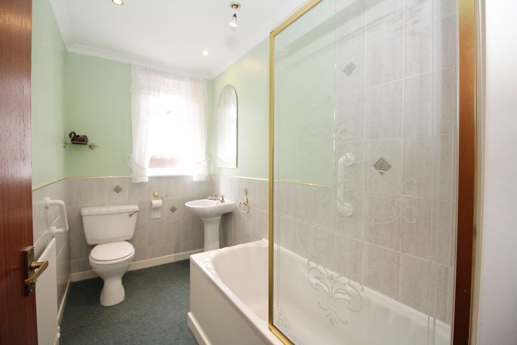 Additional image 12 of 2 bed flat for saleBurns Street, Levenvale, Alexandria G83