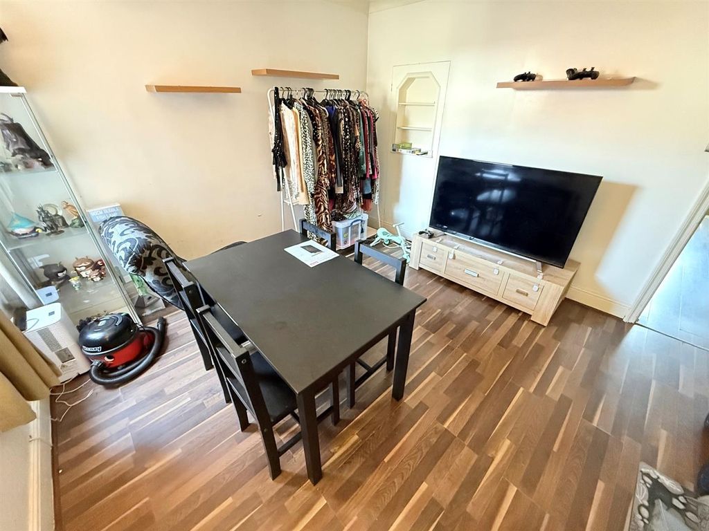 Property photo 2 of 13 Dining Area