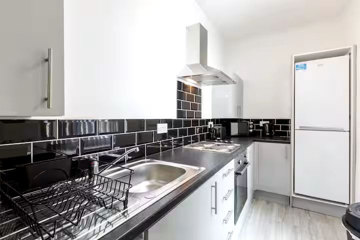 Property photo 3 of 38