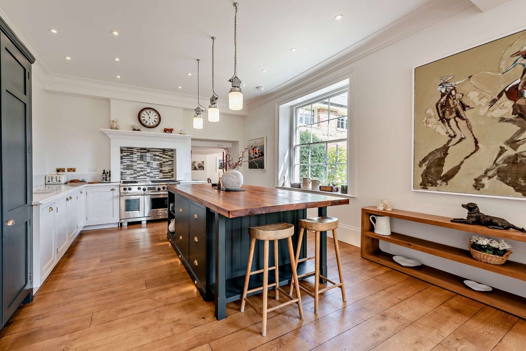 Property photo 3 of 29 Picture No. 31