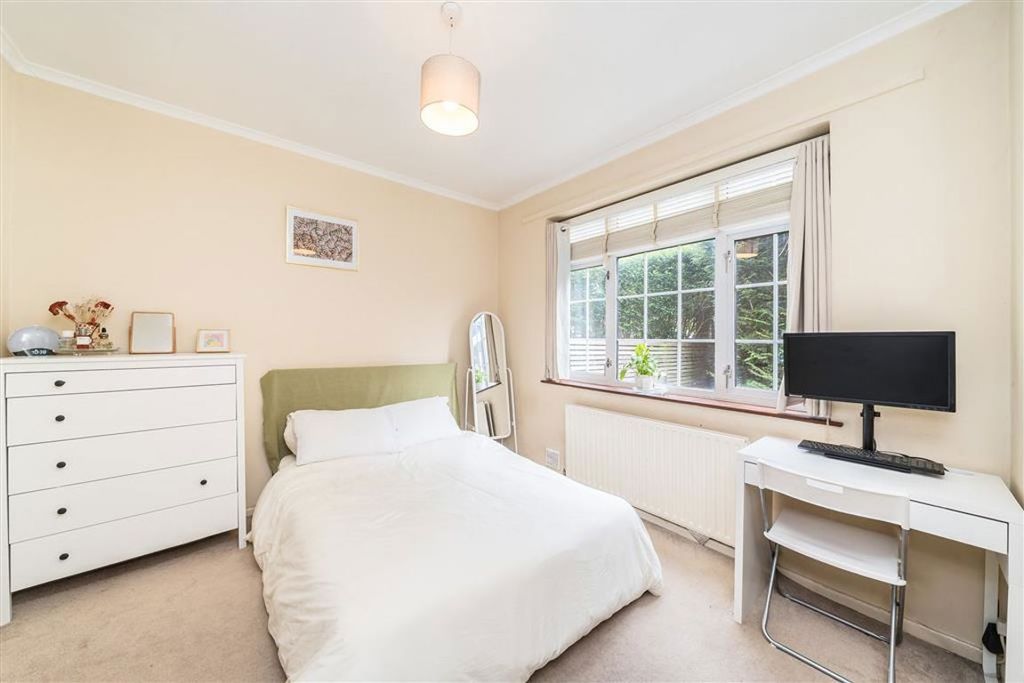 Property photo 3 of 5