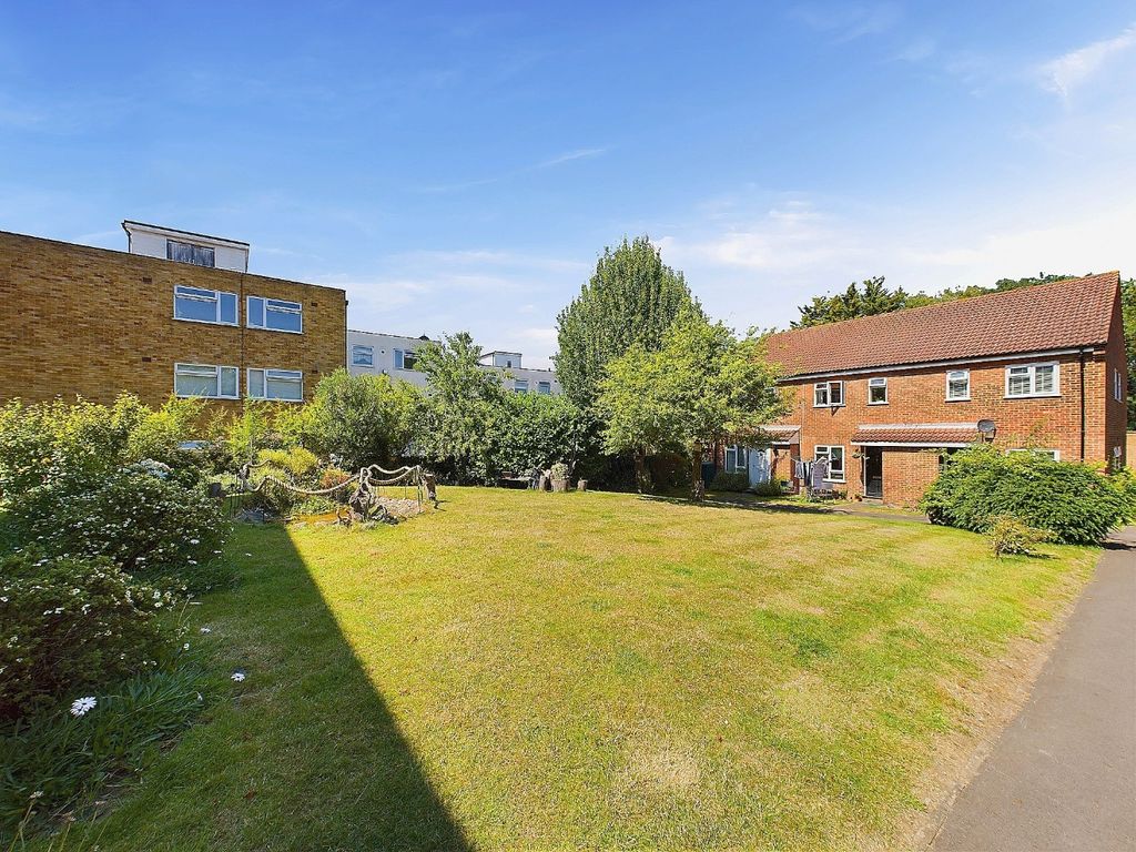 Property photo 2 of 12 5235602