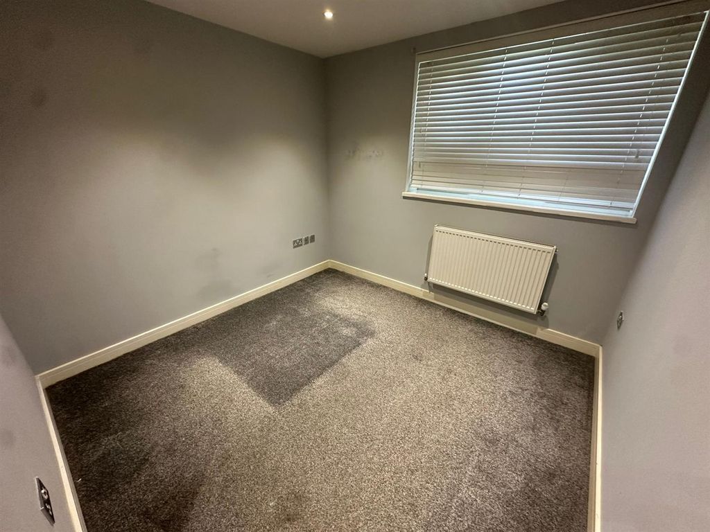 Property photo 3 of 3