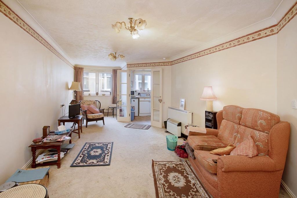 Property photo 2 of 13