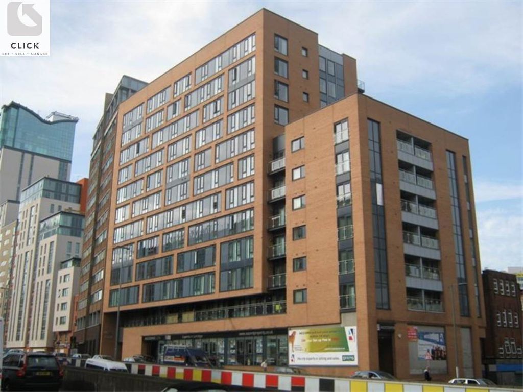 Property photo 1 of 6 Stylish Two Bedroom Apartment In The Heart Of Birmingham City Centr