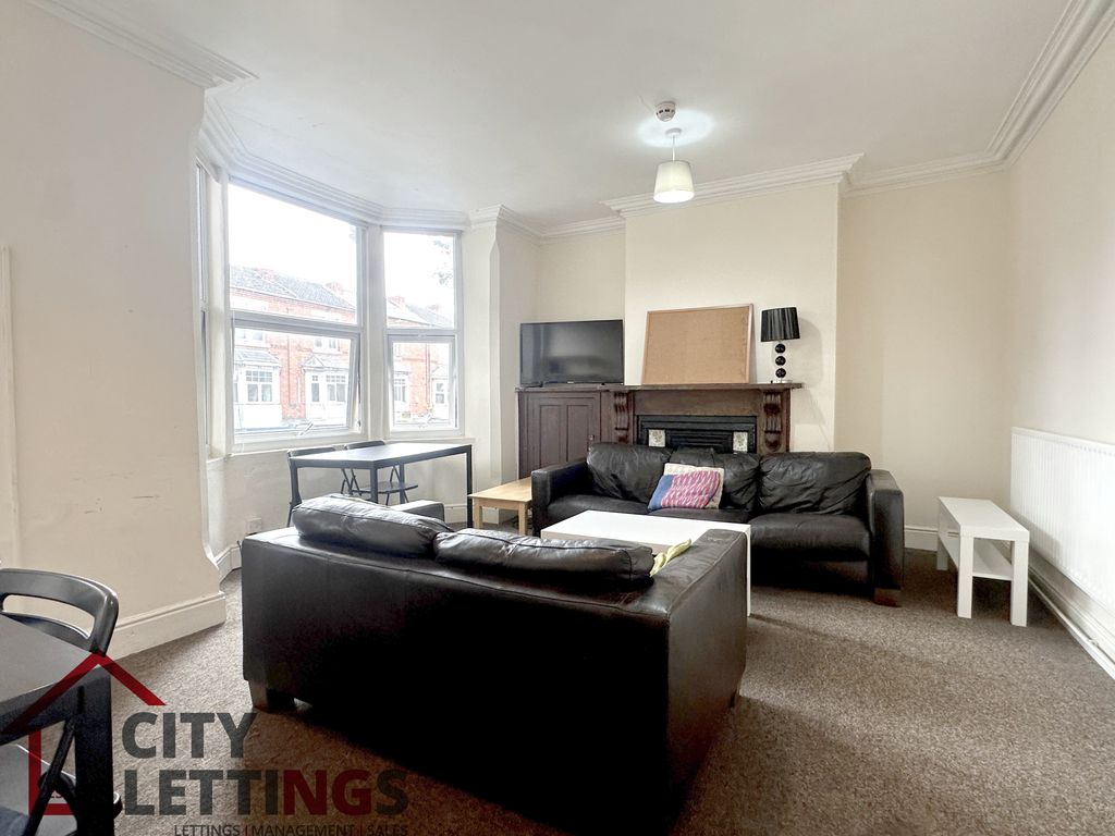 Property photo 3 of 41 Img_4165