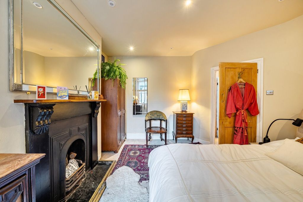 Property photo 2 of 23 Picture No. 02