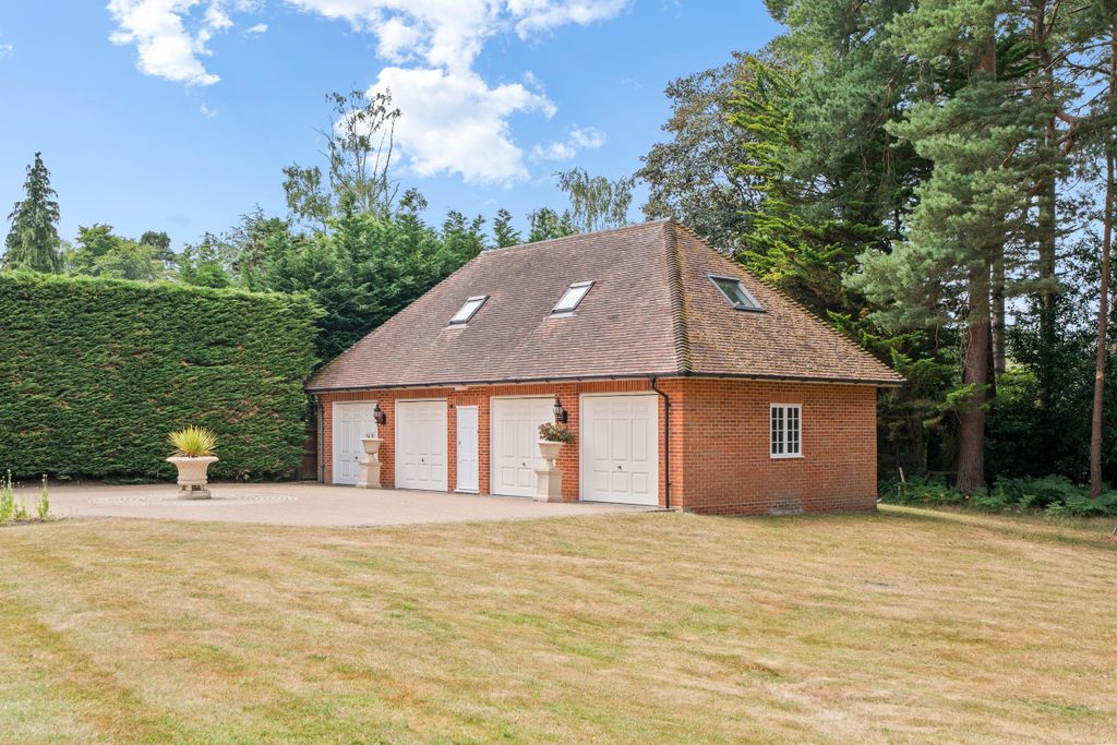 Additional image 25 of 8 bed property for saleLarchlands, Larch Avenue, Sunnigdale, Berkshire SL5, United Kingdom