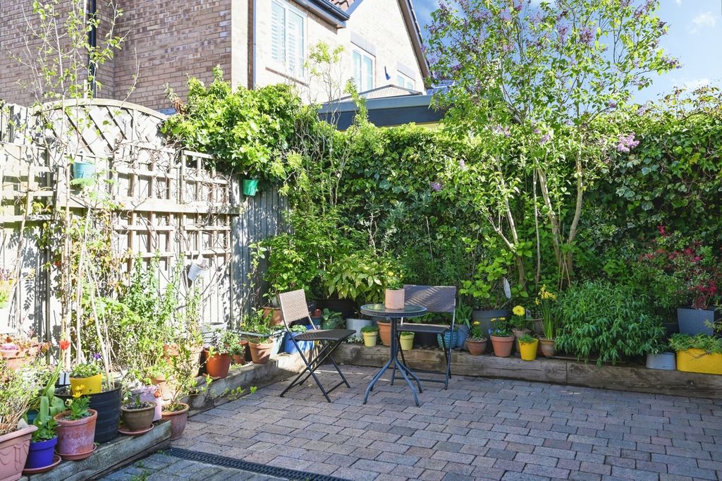 Property photo 2 of 18 Pbox-Img.Jpg
