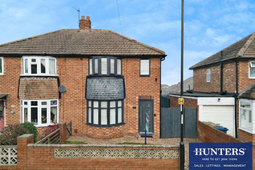 Property photo 1 of 18 External