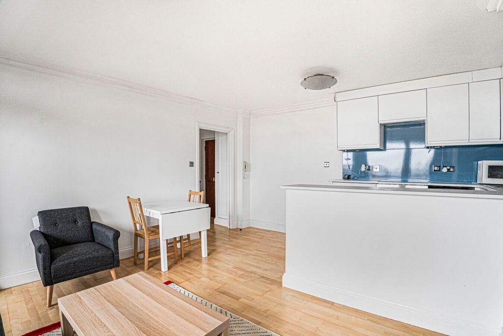 Property photo 2 of 21 Photo 1