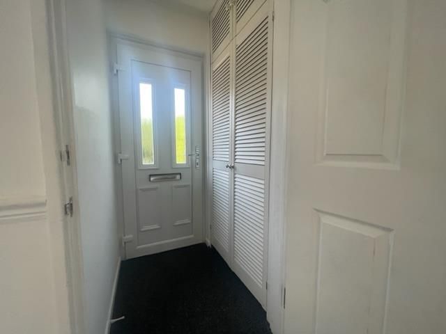 Property photo 2 of 18 Entrance Porch