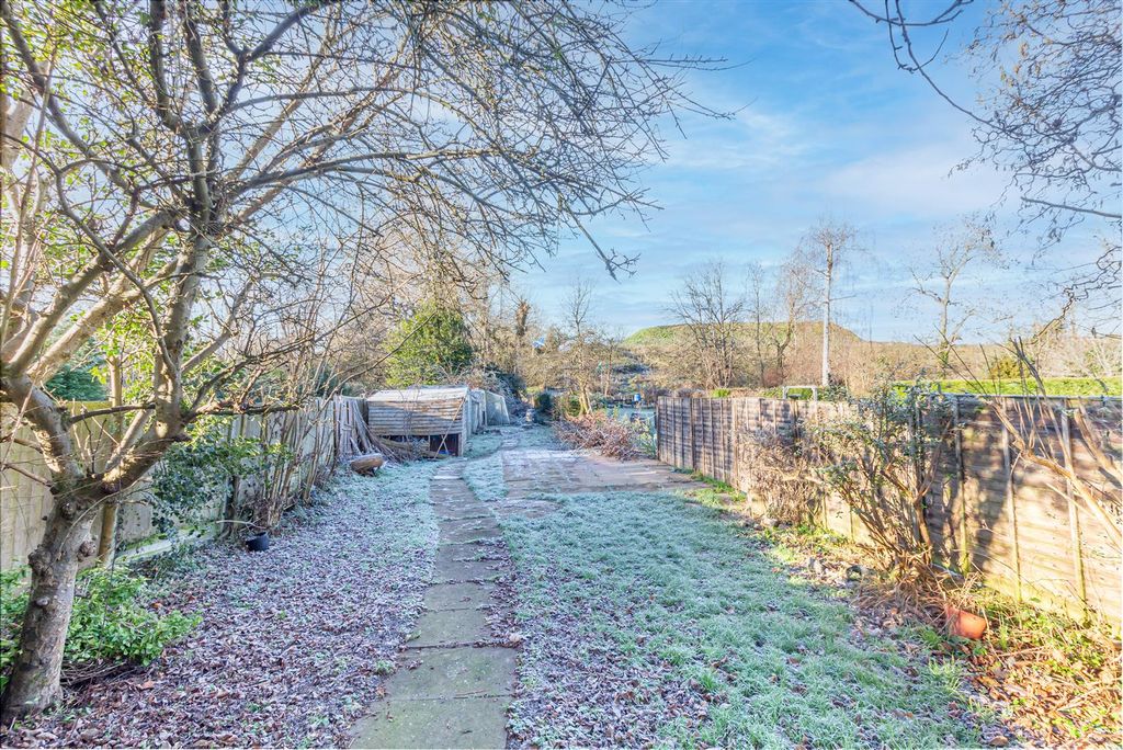 Property photo 2 of 27 Garden-4.Jpg