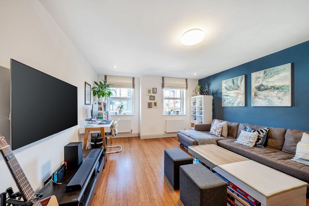 Property photo 2 of 13