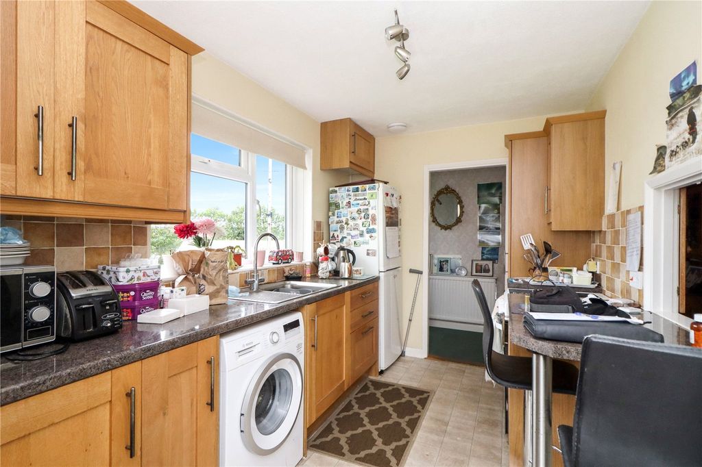 Property photo 2 of 12 Picture No. 06