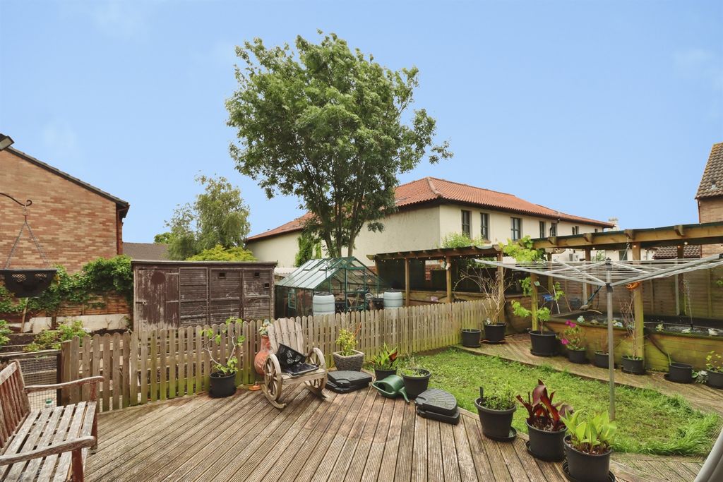 Property photo 2 of 14