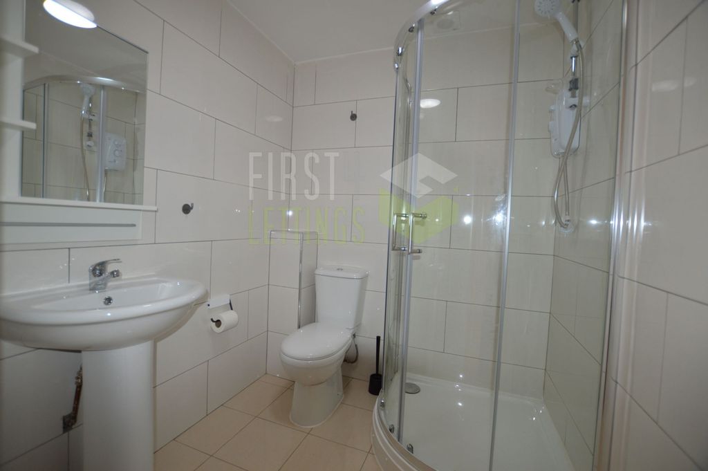 Property photo 2 of 5 Lounge/Kitchen