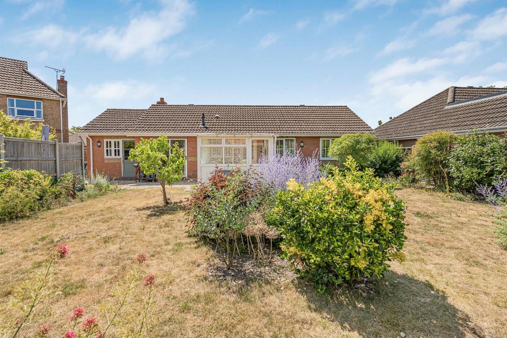Property photo 2 of 18 21_87278.Jpg
