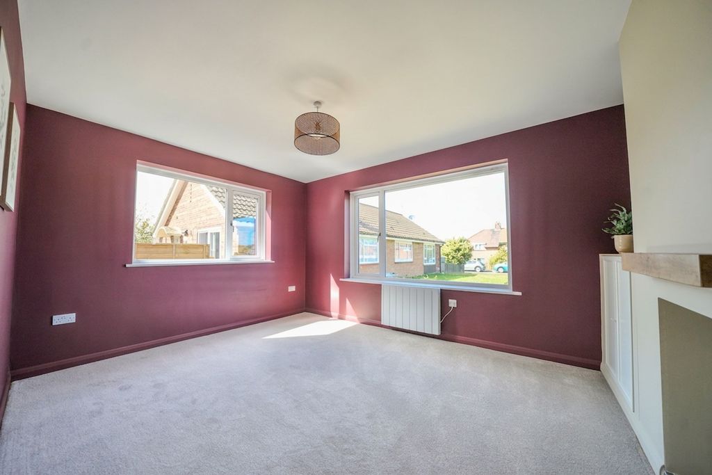 Property photo 2 of 29