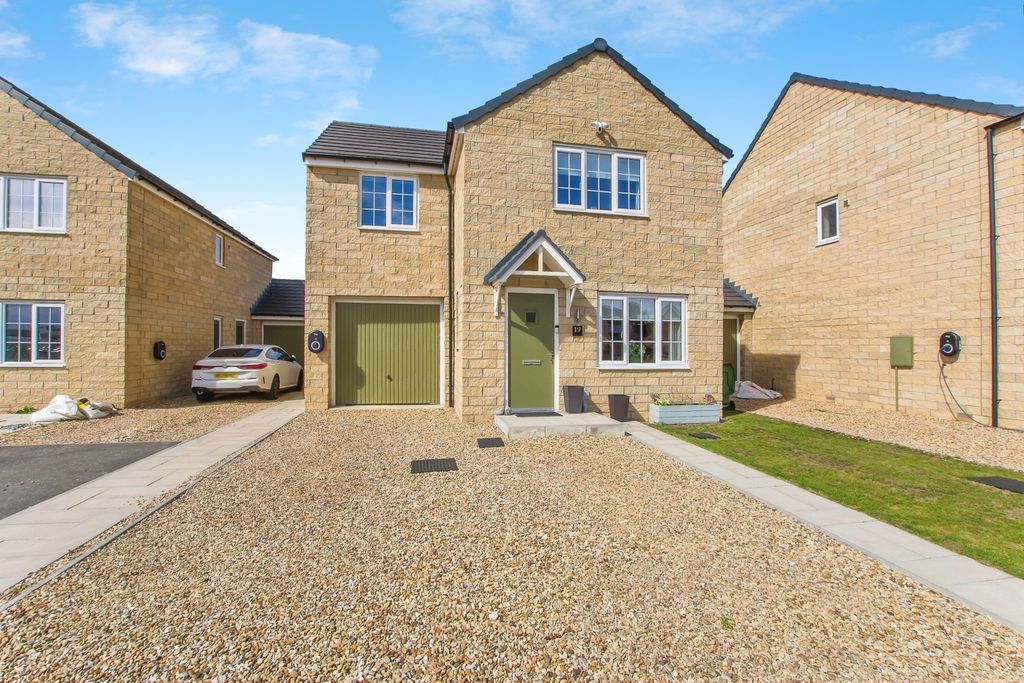 Property photo 1 of 17 Photo