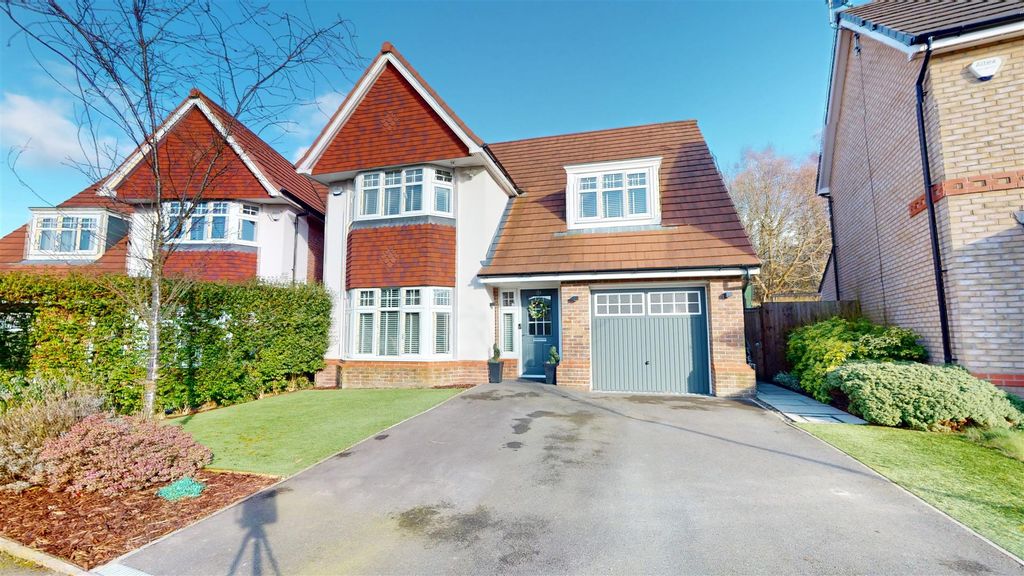 Property photo 1 of 30 Cherwell Avenue For Sale