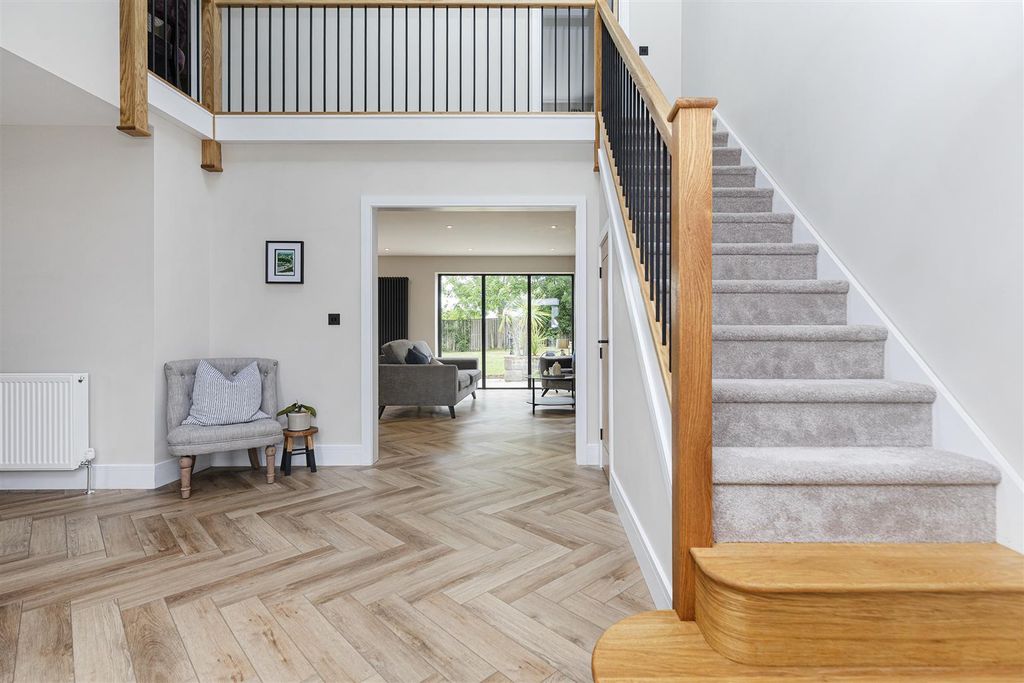 Property photo 3 of 55