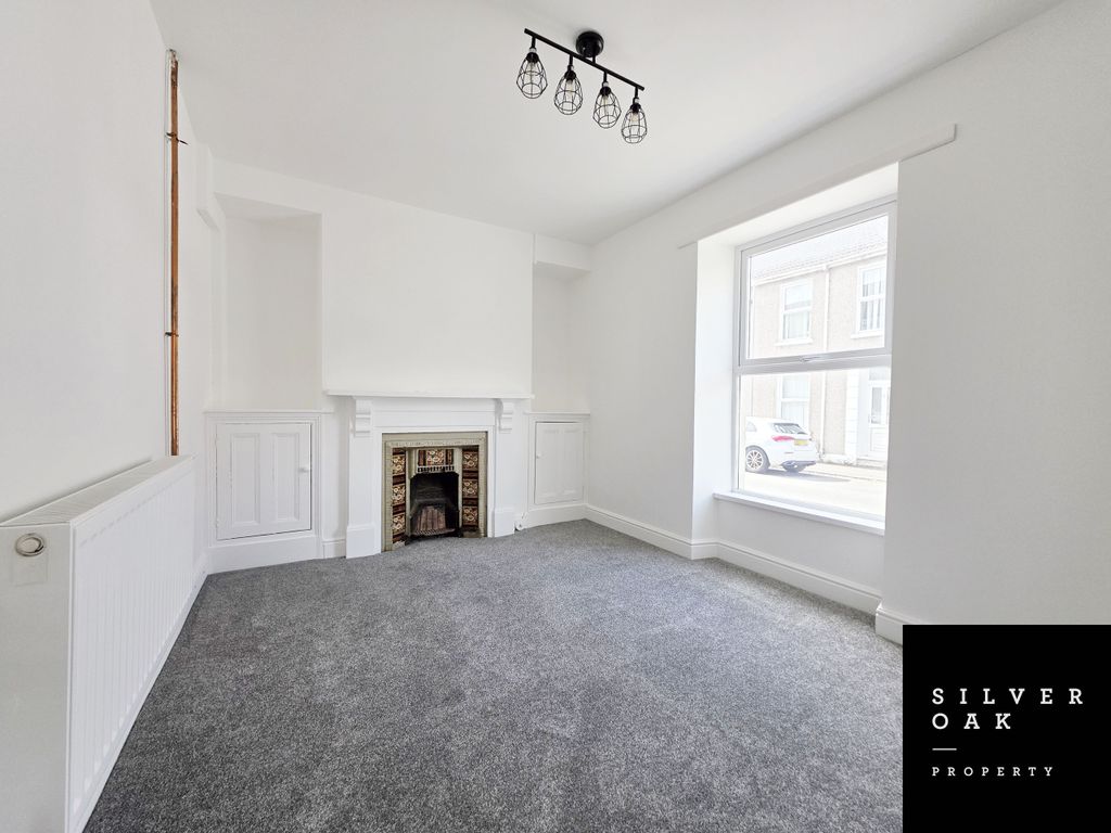 Property photo 2 of 12 2