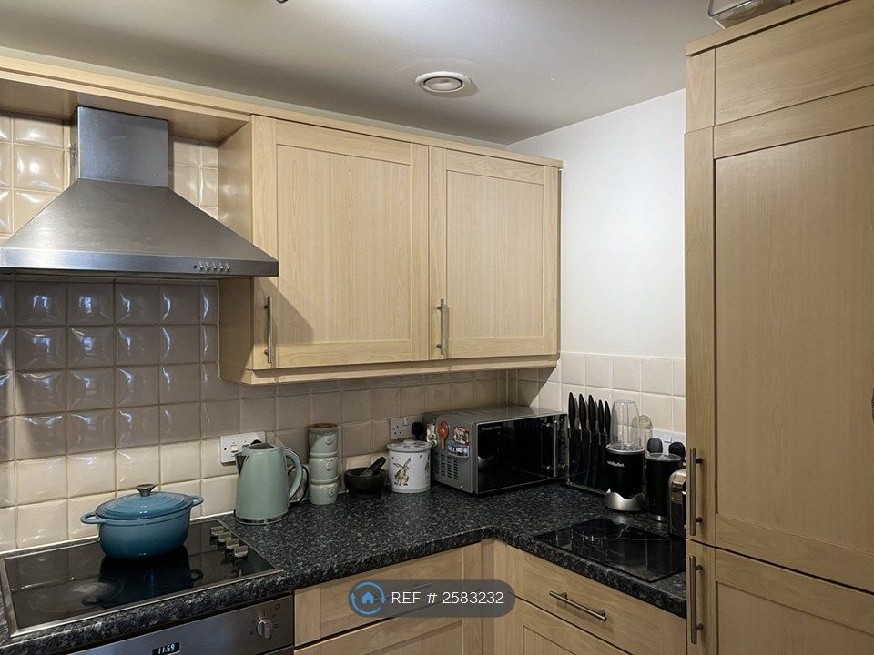 Property photo 3 of 12 Kitchen-Left Side