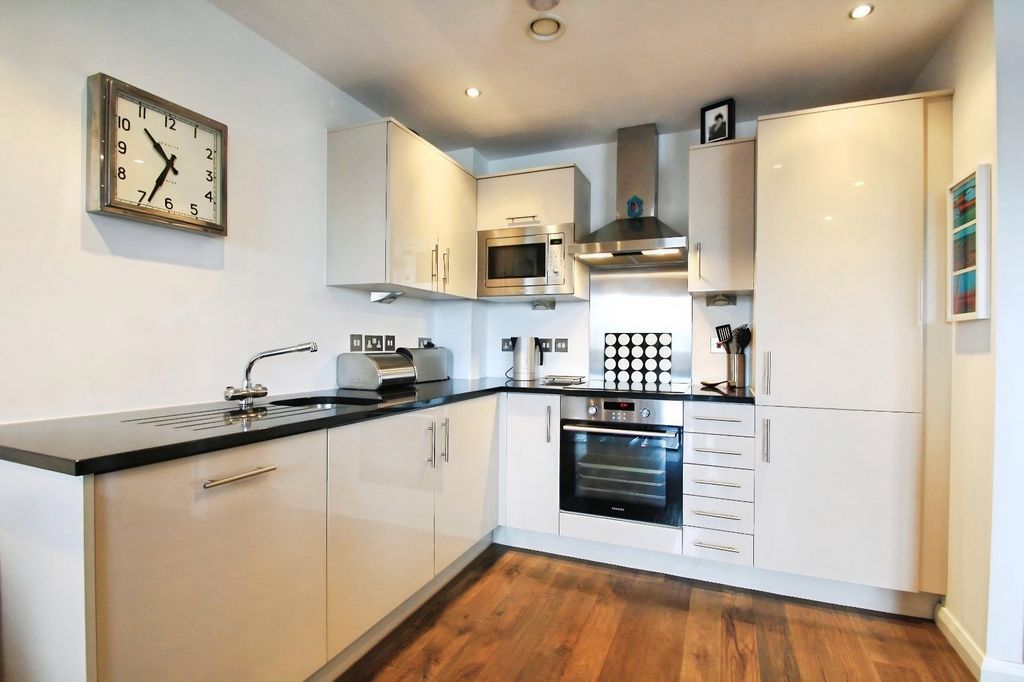 Property photo 3 of 12 Picture No. 28