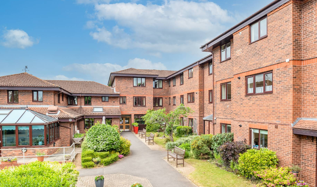 Property photo 1 of 14