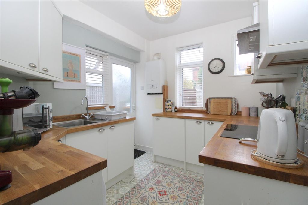 Property photo 2 of 11 Img_2143.Jpg