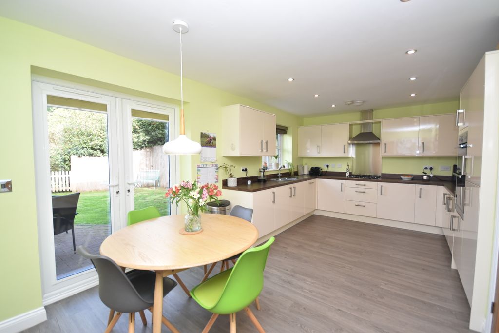 Property photo 2 of 14 Kitchen/Diner