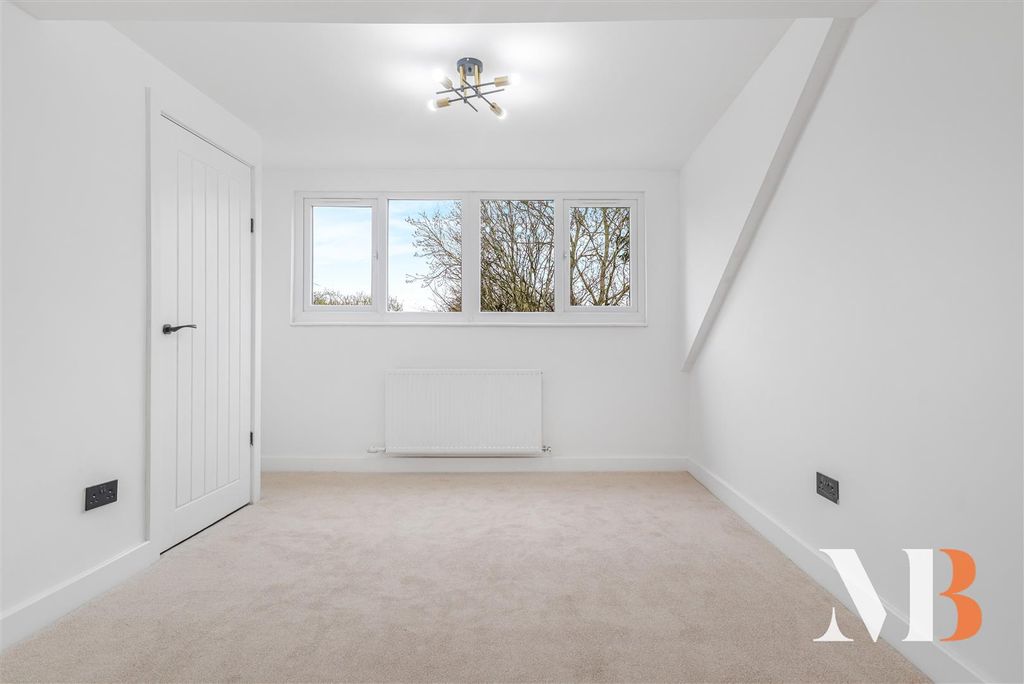 Property photo 3 of 41 Shackleton-3 (1).Jpg