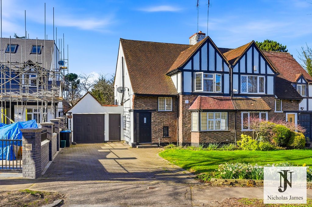 Property photo 1 of 51 Photo 23