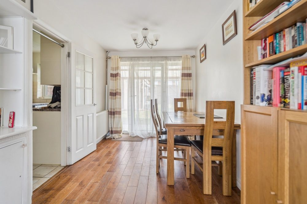 Property photo 3 of 17