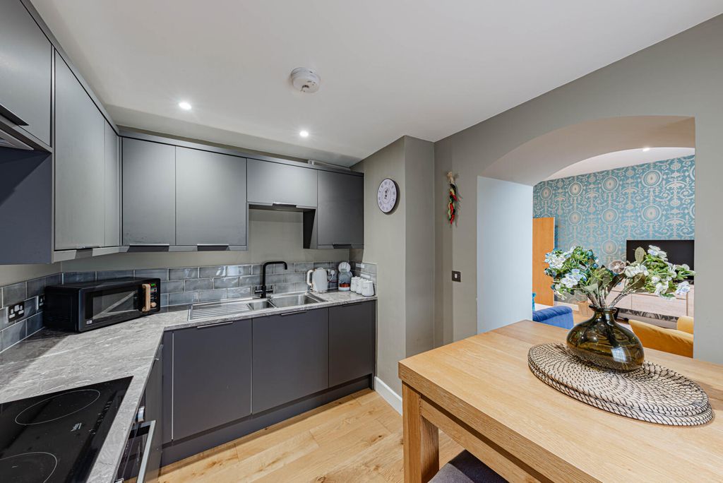 Property photo 3 of 15 Kitchen