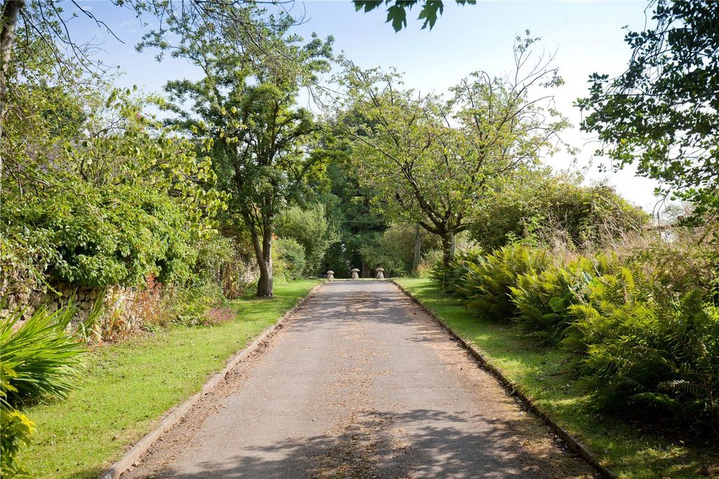 Property photo 2 of 10 Picture No. 05