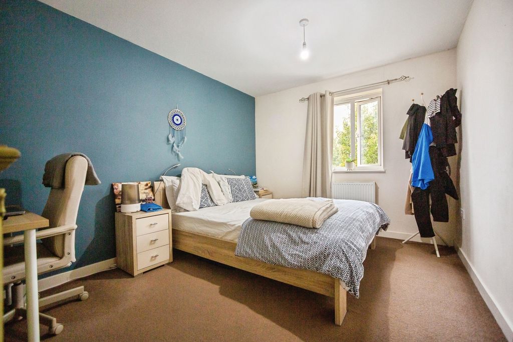 Property photo 3 of 16 Photo