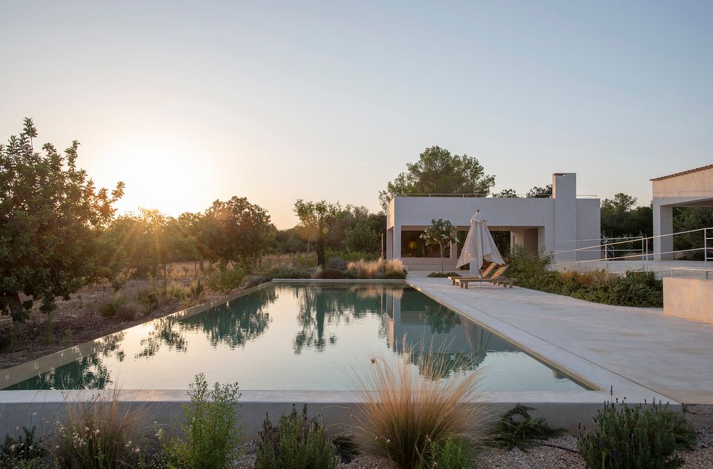 Property photo 1 of 12 22.Jpg