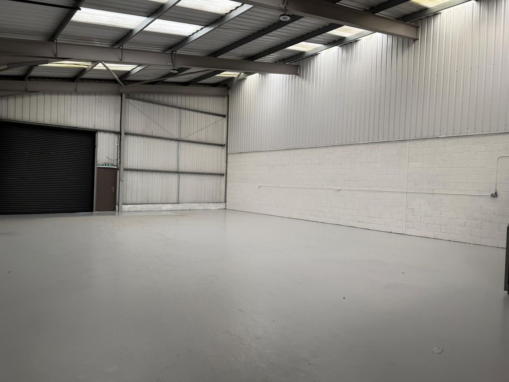 Property photo 1 of 3