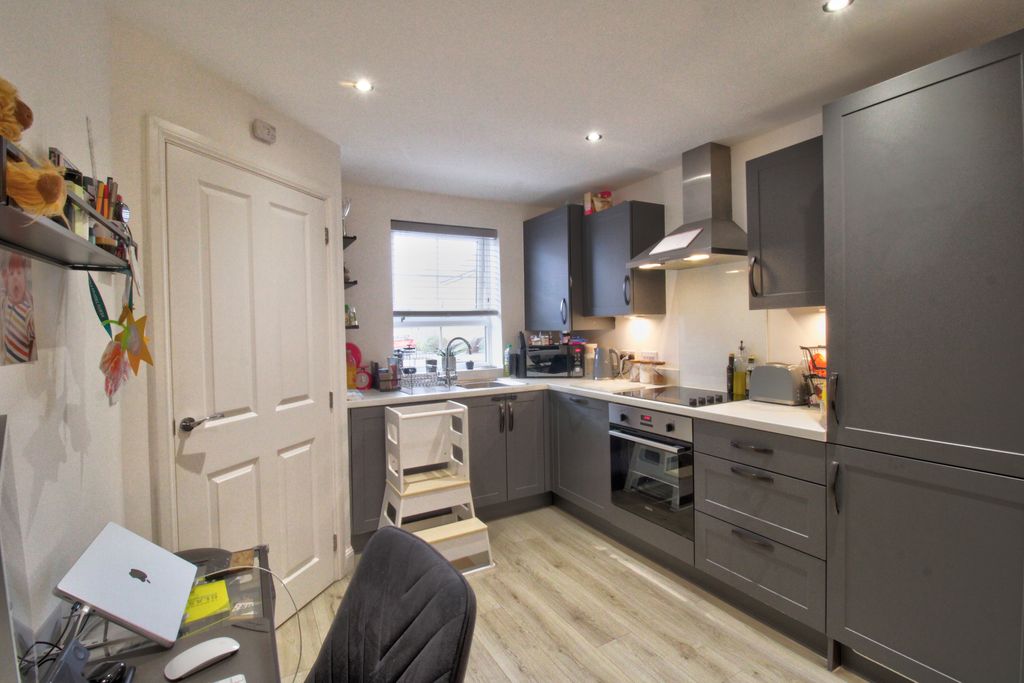 Property photo 3 of 34 Img_9280_1_2