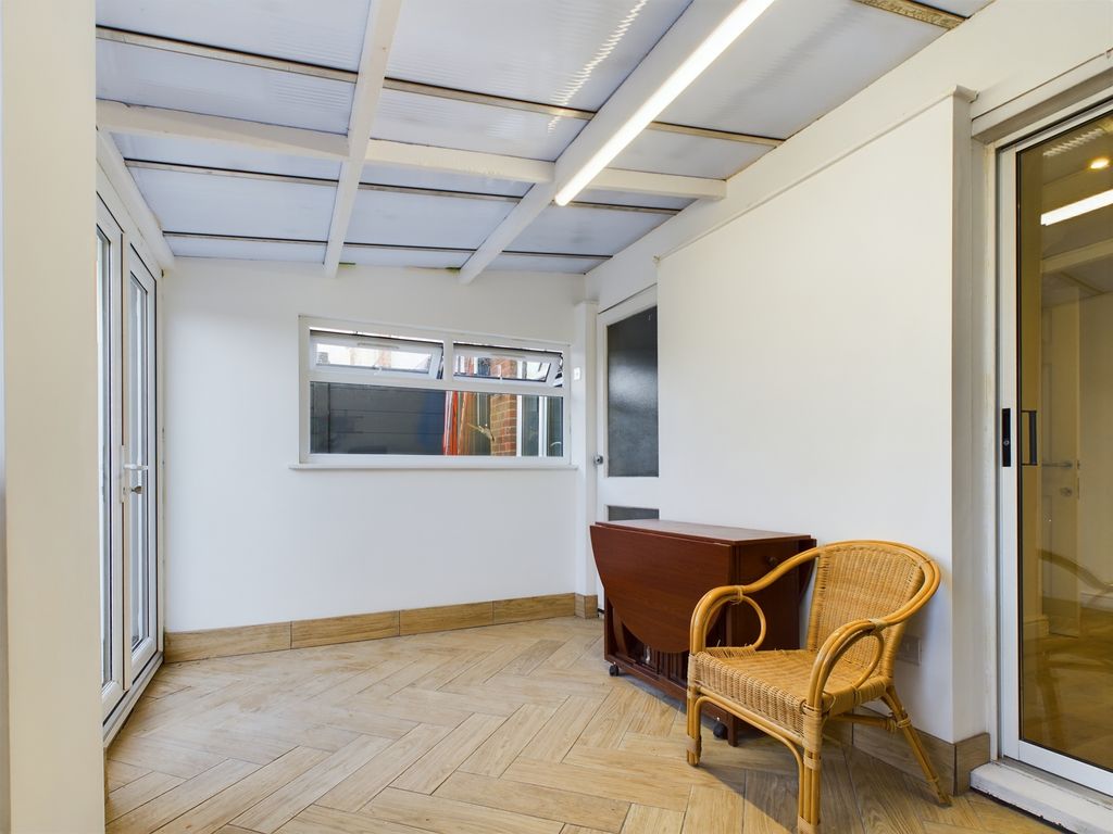 Additional image 8 of 3 bed terraced house to rentHaydn Road, Brighton Hill, Basingstoke RG22